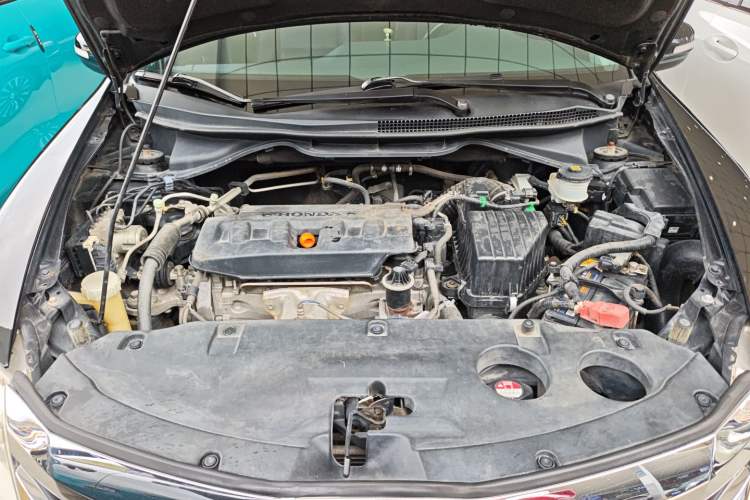 Used Honda Crider 2013 1.8L automatic luxury edition
