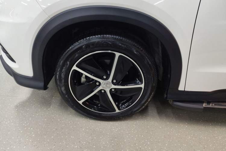 Used Honda Vezel 2020 220 TURBO CVT Luxury Edition
