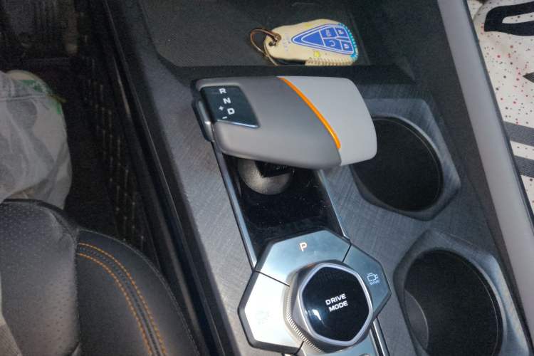 Used Changan UNI-V 2022 1.5T Prestige Version
