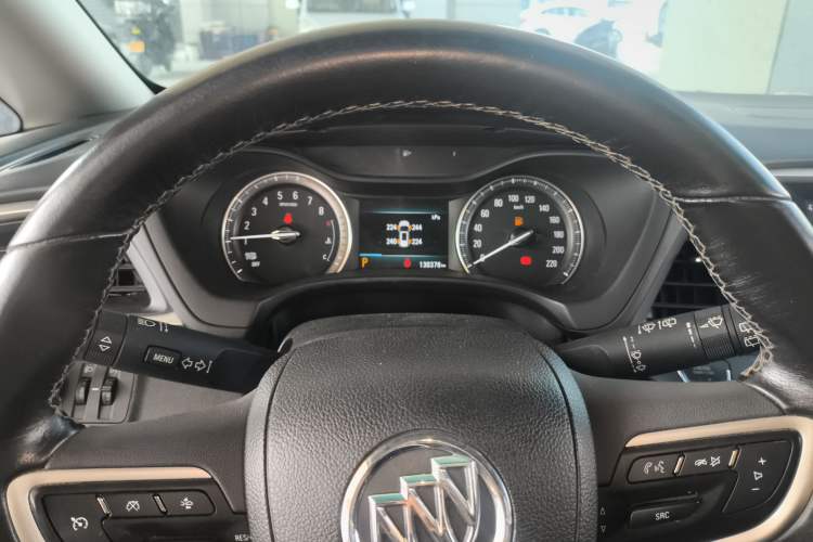 Used Buick GL6 2018 18T 5-seat Luxury Model
