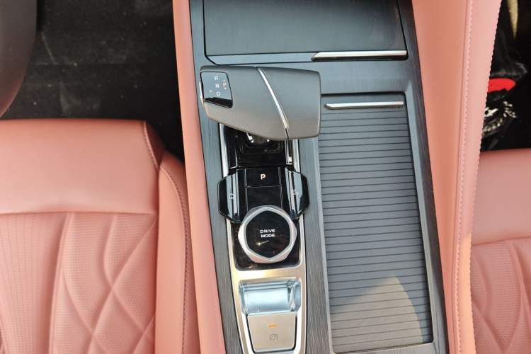 Used Changan CS75 PLUS 2024 3rd Generation Champion Edition 1.5T Intelligent Drive Dynamic Model
