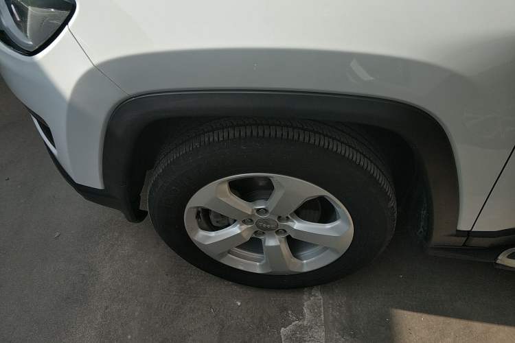 Used  Compass 2017 200T Automatic Family Edition
