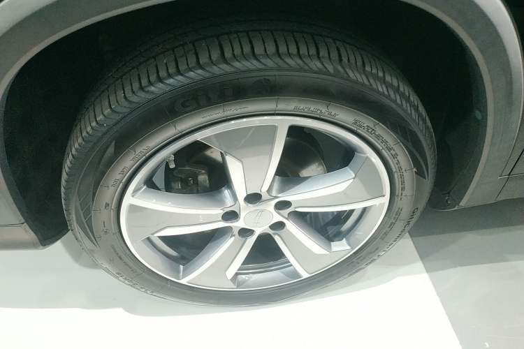 Used Geely Auto Haoyue L 2023 2.0T DCT Luxury Version