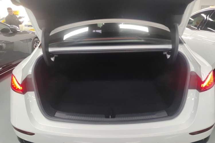 Used Roewe D7 2023 EV 510km Rear-Drive Excellence Edition
