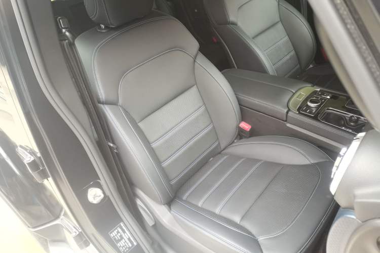 Used  BJ40 2024 2.0D Blade Hero Glory Edition
