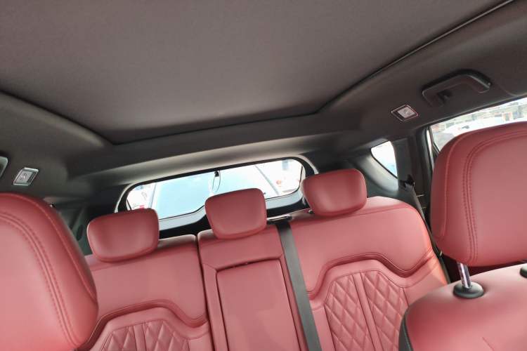 Used JETOUR X70 PLUS 2023 1.5T DCT Brave PLUS 5-Seater
