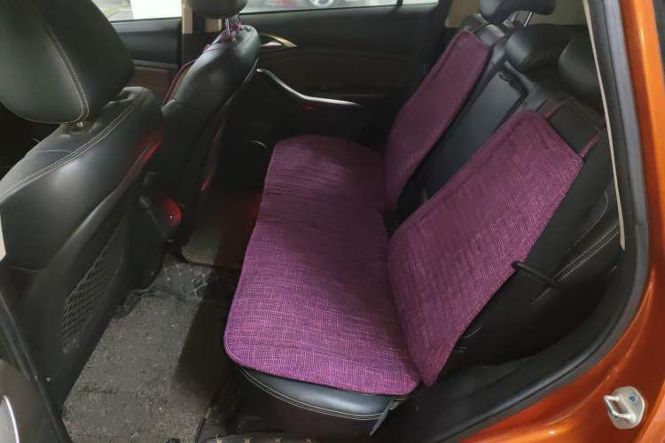 Used BYD Song 2016 Gaishi Edition 1.5TI Manual Haoya Model
