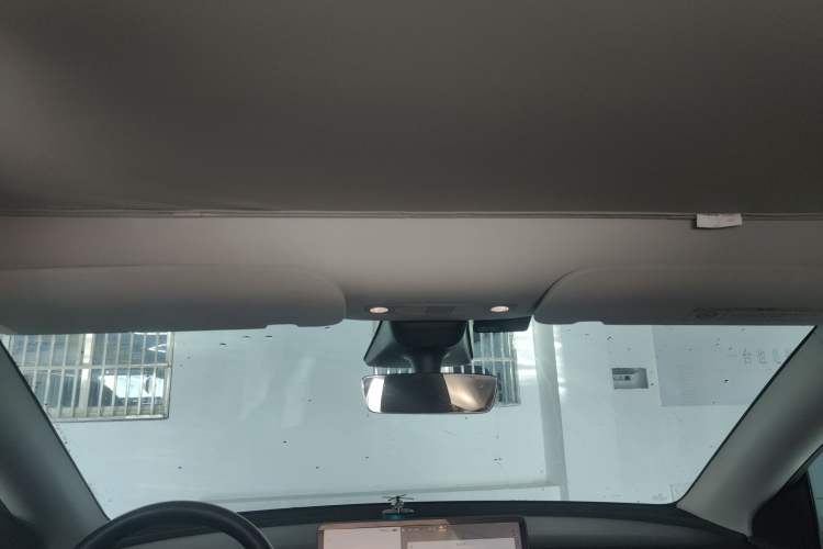 Used Tesla Model Y 2022 Long-Range All-Wheel-Drive Version