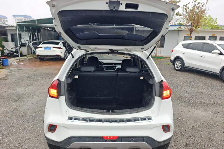 Used Geely Auto Vision X3 2017 1.5L Manual Luxury Model
