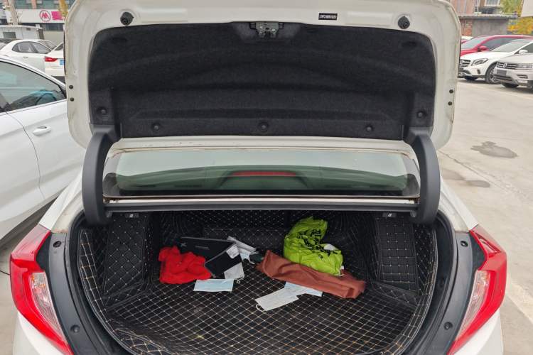 Used Honda Civic 2016 220TURBO CVT Luxury Edition
