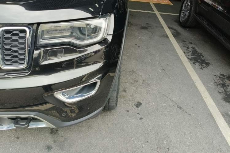 Used  Grand Cherokee (Import) 2020 3.0L Elite Navigation Edition
