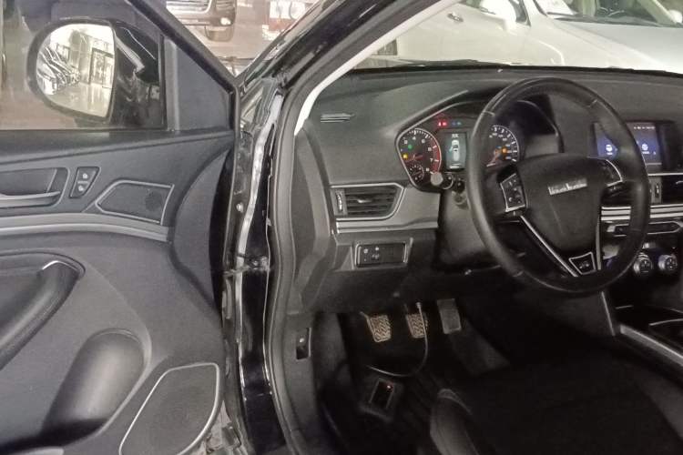 Used Haval H6 2018 Sport Edition 1.5T Manual Two-Wheel Drive Elite Model China V Standard
