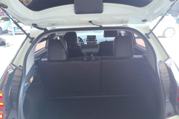 Used Toyota YARiS L 2021 X-Trail 1.5L CVT Luxury Edition
