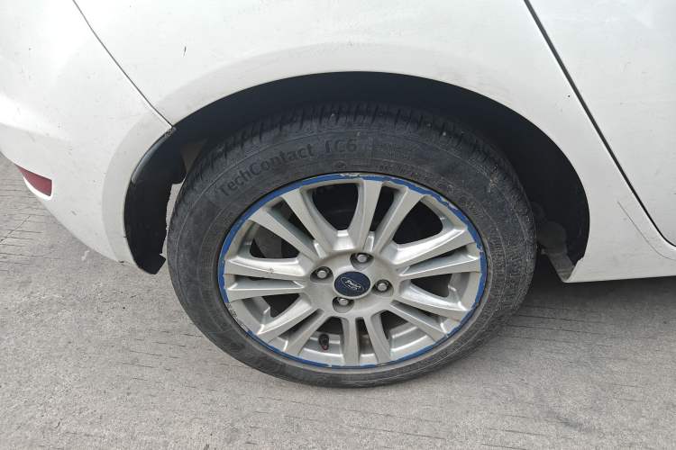 Used Ford Fiesta 2013 Hatchback 1.5L Automatic Fashion Edition