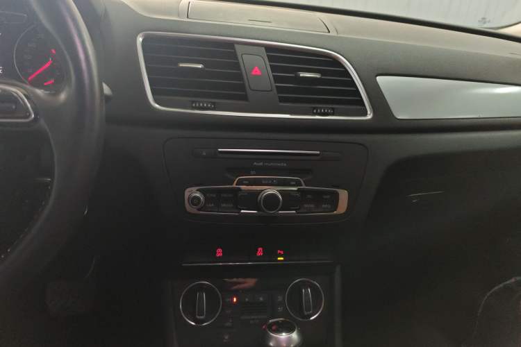 Used Audi Q3 2018 30th Anniversary Edition 30 TFSI Fashion Model
