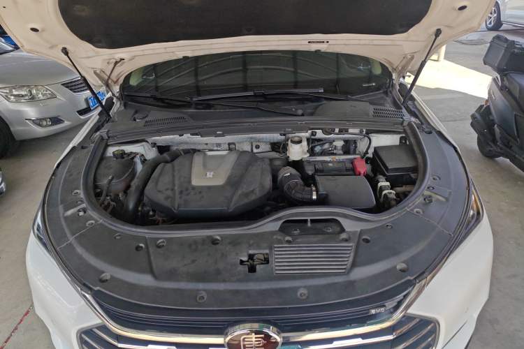 Used BYD Tang 2019 2.0T Automatic SmartConnect Luxury Edition 5 Seats China VI Standard
