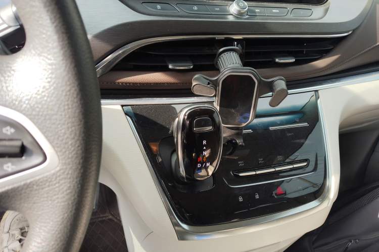 Used Buick GL8 2023 Land Executive Class Smart Enjoyment Model
