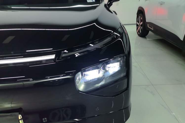 Used XPeng G9 2025 625 Long-Range Max
