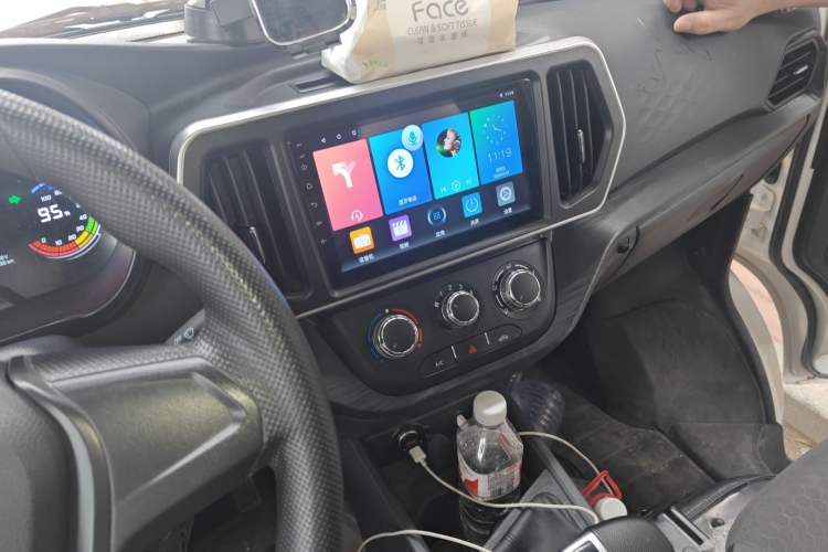 Used Chana Ruixing EM80 2024 Comfort-Style 6-Seater 41.86 kWh
