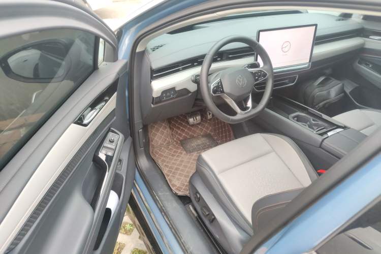 Used Volkswagen ID.7 VIZZION 2024 AIR model
