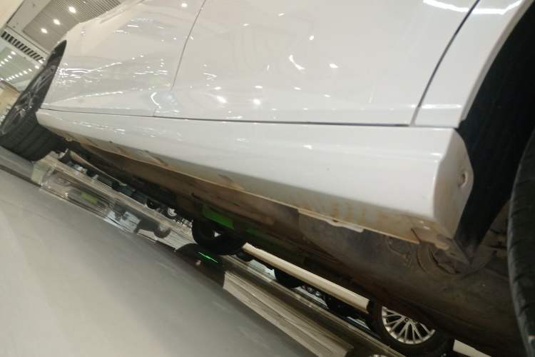 Used Dongfeng Aeolus Yixuan 2022 230T Automatic Adaptive-Beam Knight Edition