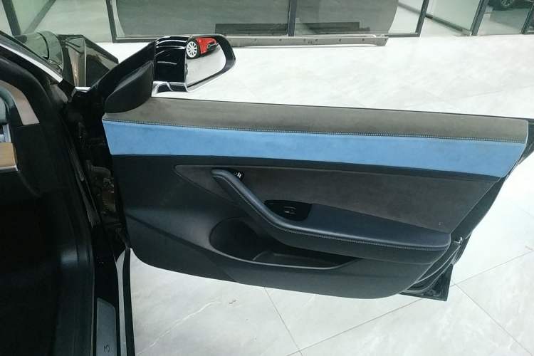 Used Tesla Model 3 2019 Standard Range Rear-Drive Upgraded Version
