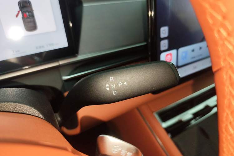 Used BYD Tang L 2025 EV 600KM All-Wheel-Drive LiDAR Flagship Model
