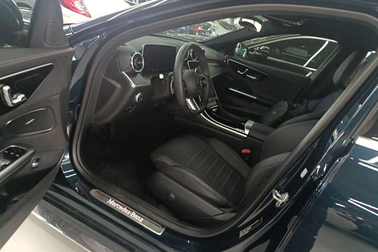 Used Mercedes-Benz C-Class 2023 Second Facelift C 260 L Sport Edition
