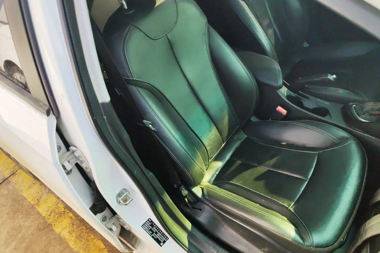 Used Buick GT 2018 18T Automatic Elite Model