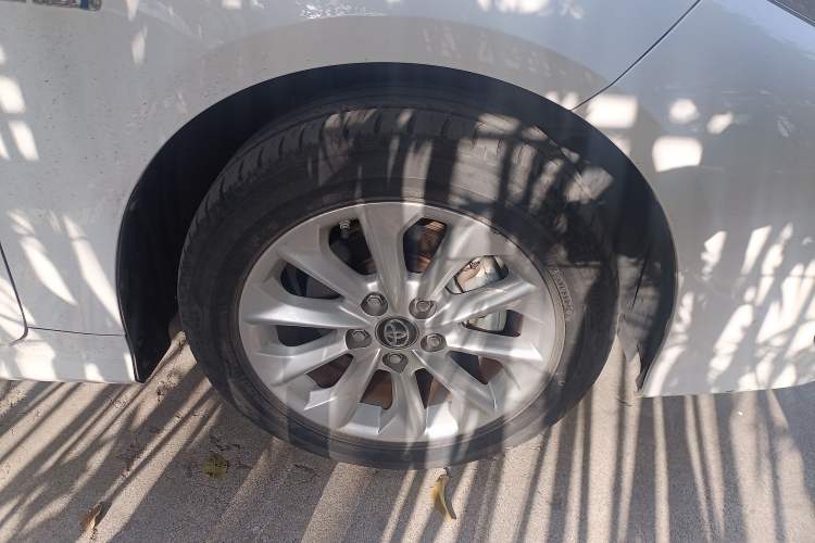 Used Toyota Corolla 2021 Dual-Motor 1.8L E-CVT Elite Edition
