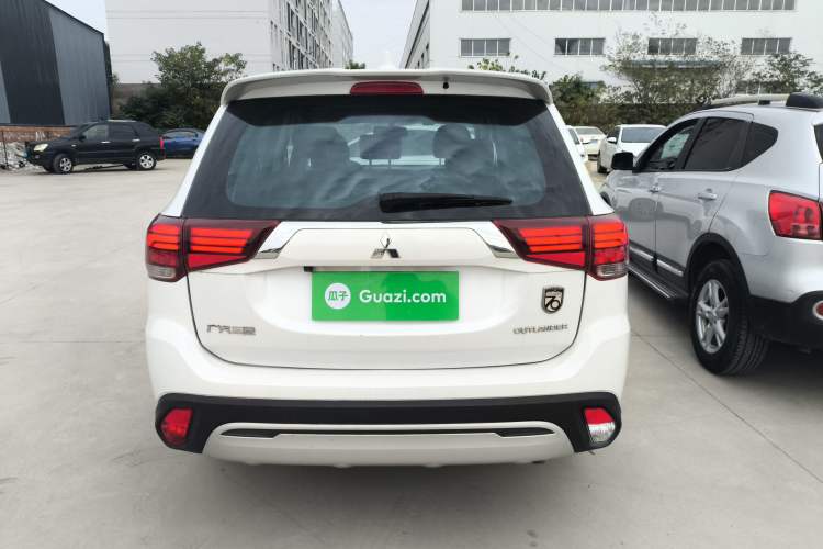 Used Mitsubishi Outlander 2020 2.0L Two-Wheel Drive Enjoyment Version 5 Seats
