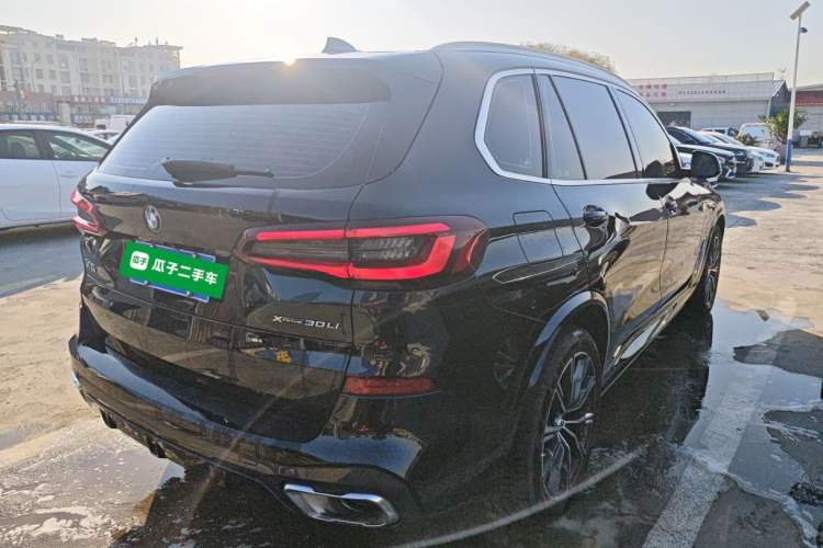 Used BMW X5 2022 Restyled xDrive 30Li Luxury Version M Sport Package
