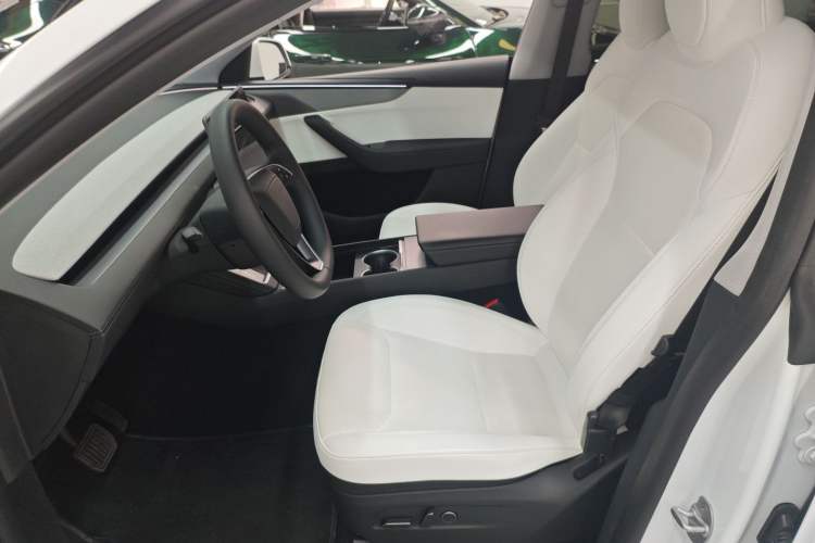 Used Tesla Model Y 2025 Long-Range All-Wheel Drive First Edition