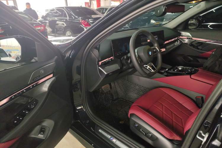 Used BMW 5 Series 2025 530Li Leading Model M Sport Package
