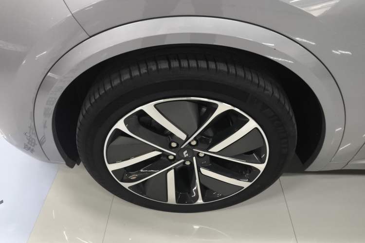 Used Li Auto L8 2024 Ultra Model
