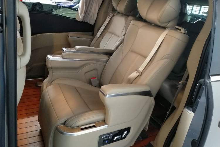 Used Buick GL8 2018 28T Comfort Model China VI Standard