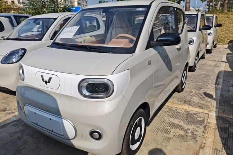 Used Wuling Hongguang MINIEV 2024 3rd Generation 215km Youth Edition