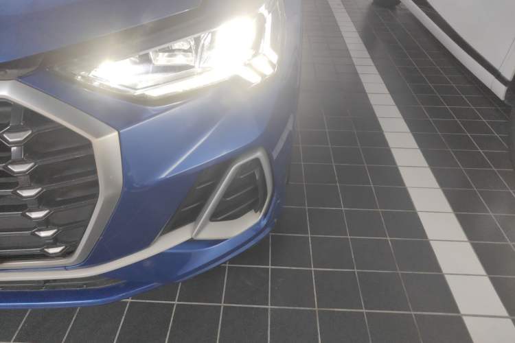 Used Audi Q3 2021 40 TFSI Fashion Dynamic Model
