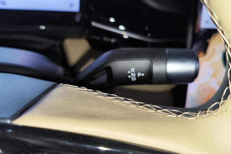 Used  L6 2023 60km PLUS