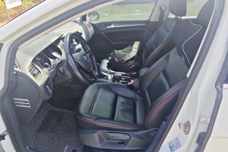 Used Volkswagen Golf 2015 1.6L Automatic Comfort Model