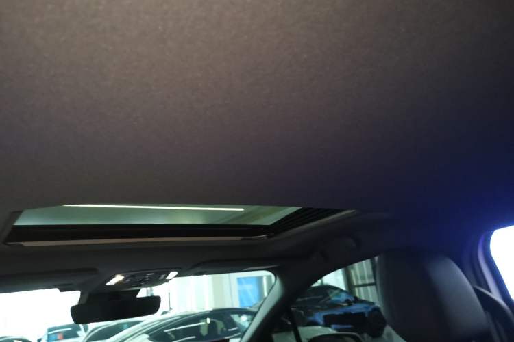 Used Toyota Sienna 2024 2.5L Hybrid Four-Wheel Drive Prestige Edition