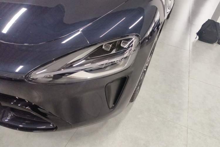 Used  SU7 2024 Rear-Drive Ultra-Long Range Advanced Pro-Level Intelligent Driving Version
