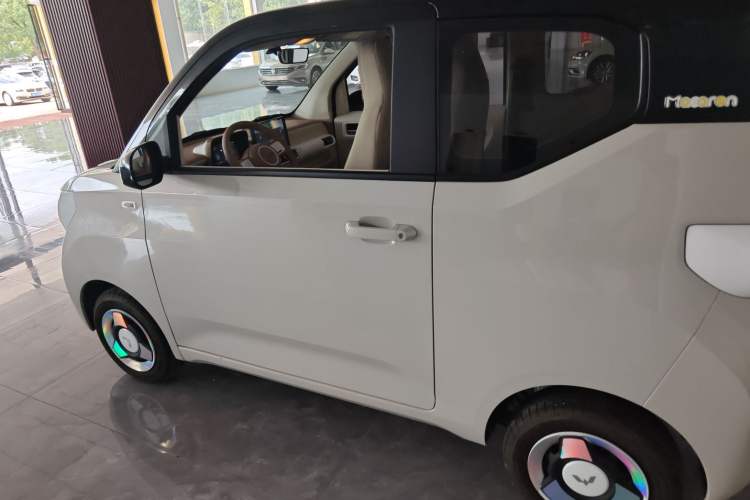 Used Wuling Hongguang MINIEV 2024 3rd Generation 215km Youth Edition
