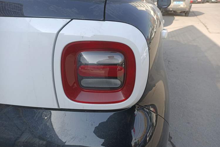 Used ORA Black Cat 2021 351 km Standard Version