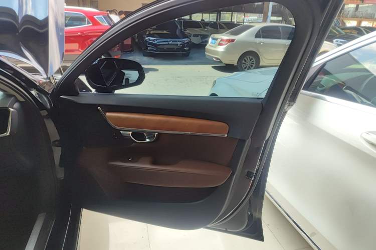 Used Volvo S90 2019 T5 Zhiyi Edition