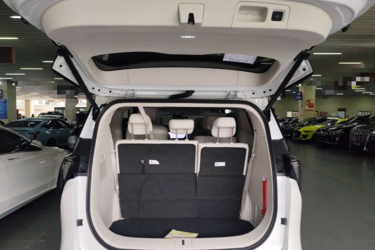 Used Buick GL8 New Energy 2024 Lu Zun Deluxe Edition 7-Seater
