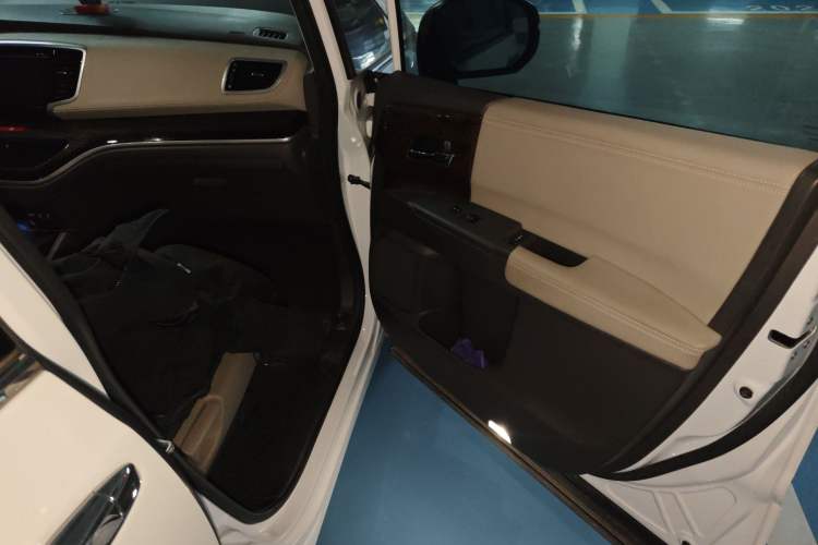 Used Honda Odyssey 2015 Revised 2.4L Luxury Edition