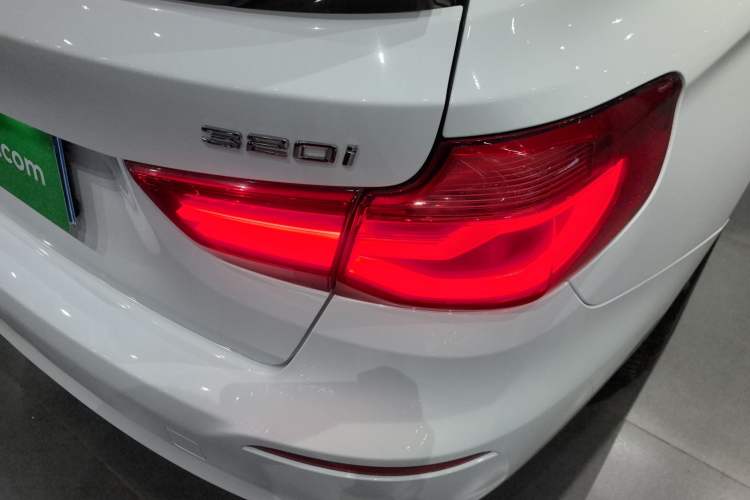 Used BMW 3 Series GT 2017 320i Sport Edition
