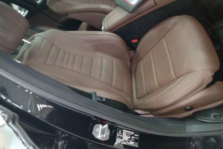 Used Mercedes-Benz E-Class New Energy 2022 Restyled E 350 e L Plug-in Hybrid Sports Sedan