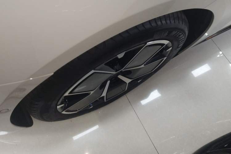 Used  SU7 2024 Rear-Drive Long-Range Intelligent Driving Version